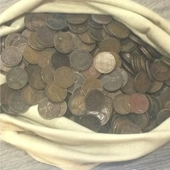 Assorted Coin Collection - Picture 14 of 16